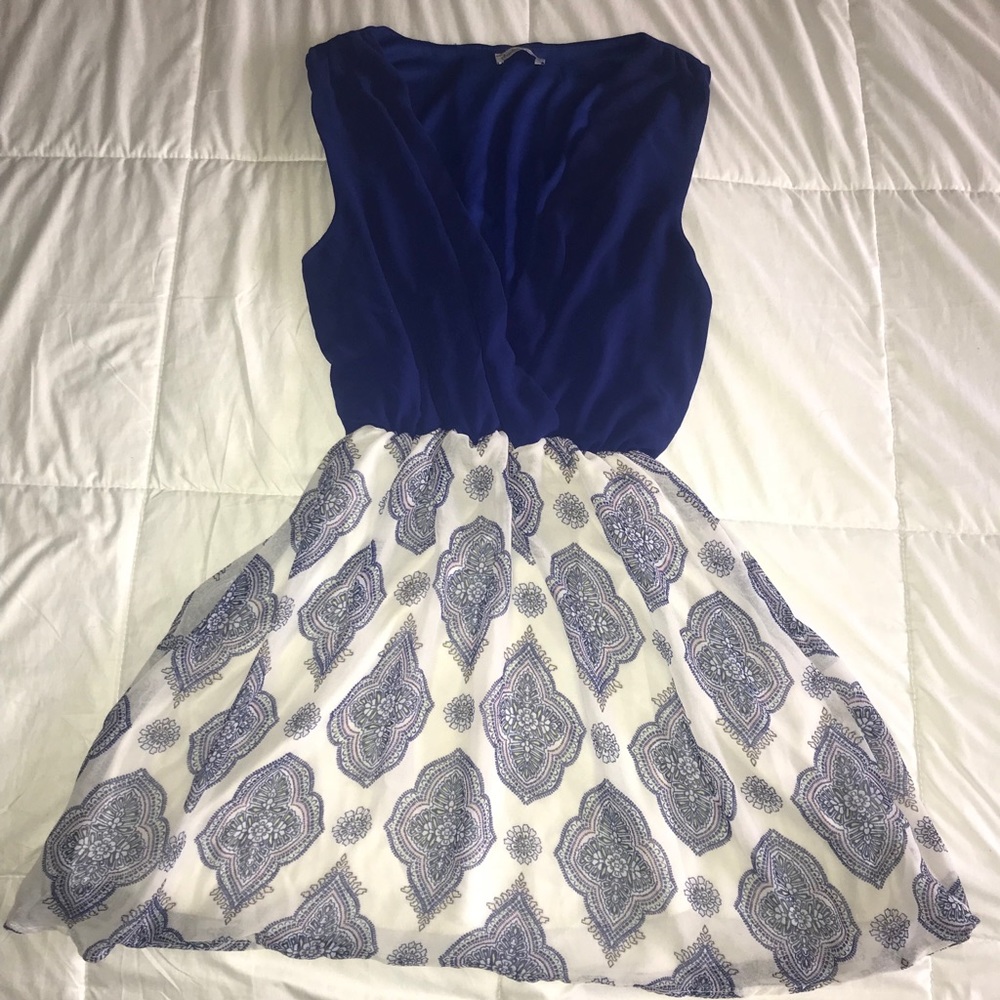 Charlotte Russe Sleeveless L Dress